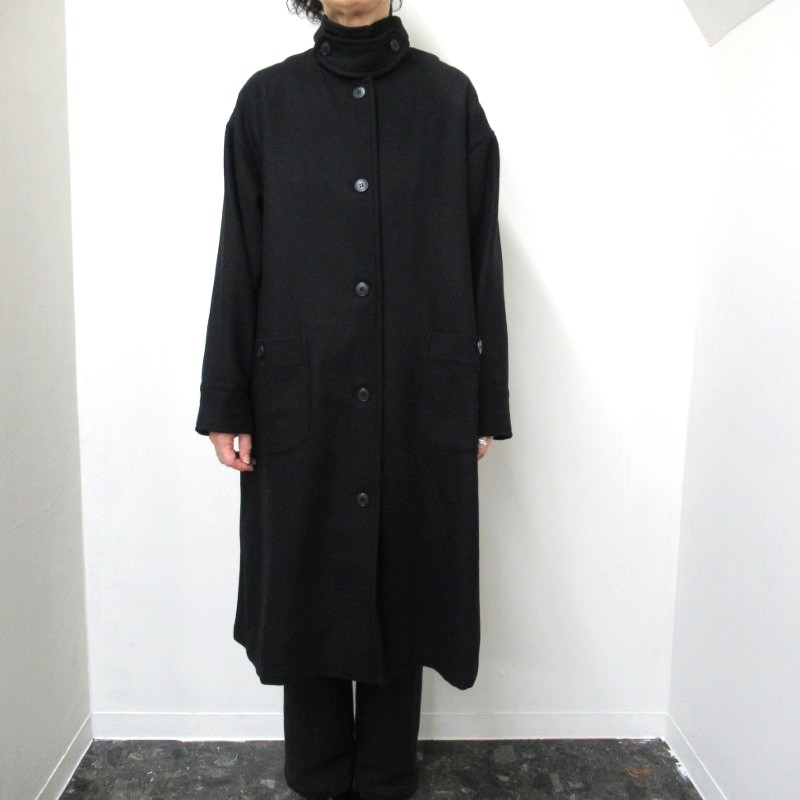 ina  襟タブ付き後ろタックコート /BK03 【日本製】